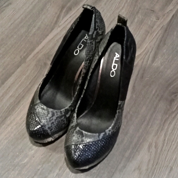 Aldo | Chunky Platform Wedge | Black Snakeskin Heels | 8.5W | Like New. - Picture 7 of 10